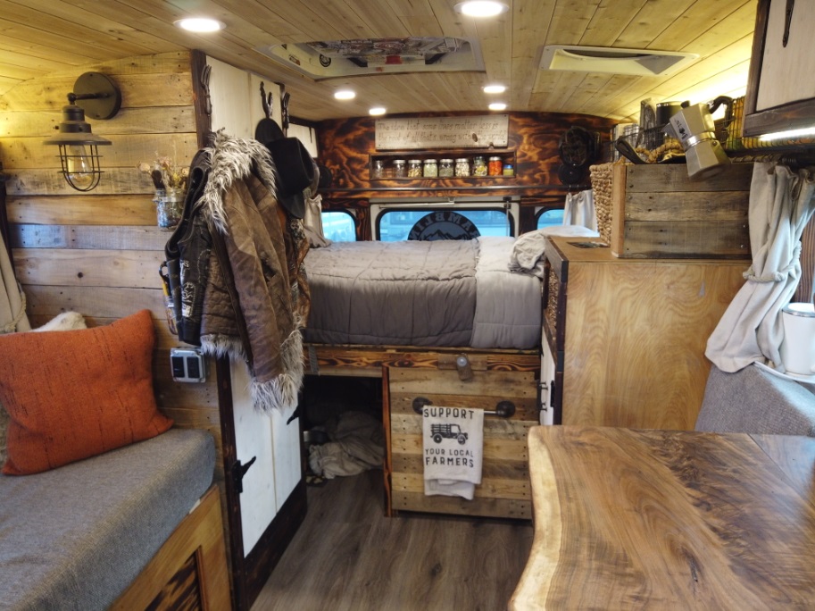 Magpie skoolie Bus conversion interior